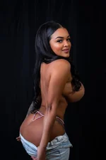 Naomy