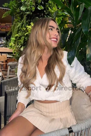Val Dominguez