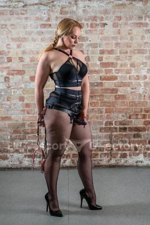 Mistress Lady Pamela Euro Escort
