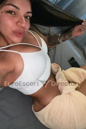 Luna Euro Escort