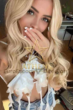 KYRA STARS