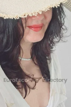 Natalie Euro Escort