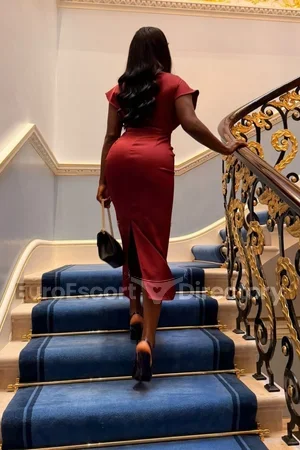Naomi Blake escort