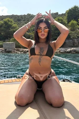 Mia