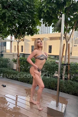 Amelia Euro Escort
