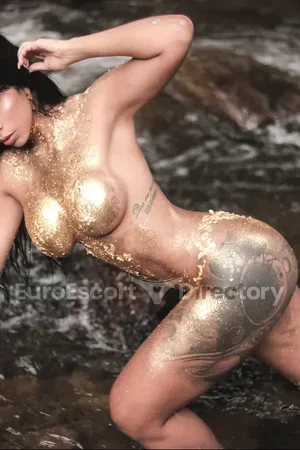Corina Euro Escort