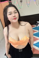 Anna Vuong