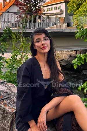 Zaya Euro Escort