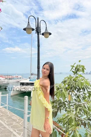 Bella Simon Euro Escort