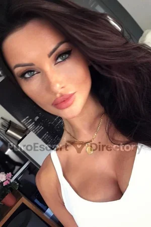 Jasmine escort