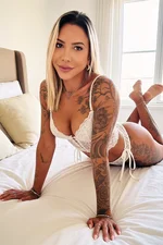 Lorena Masseuse
