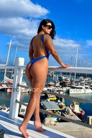 Nysha Masseuse