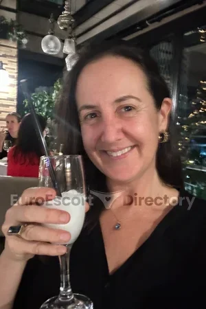 Dr Resa Euro Escort