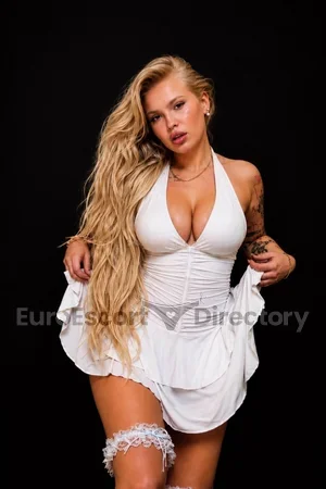 Cristal Euro Escort