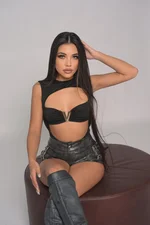 Mia