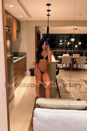 Julia Dominatrix
