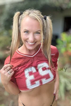 Emely Euro Escort