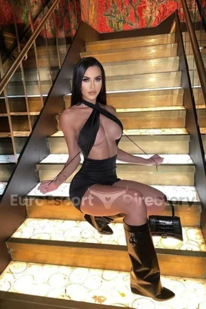 Laura escort
