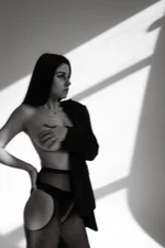 Demi