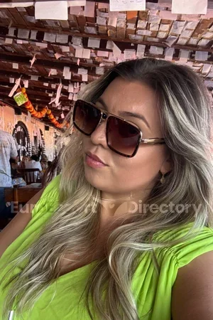 Yasmin Euro Escort