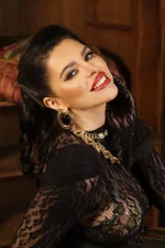 Kira Queen Pornstar