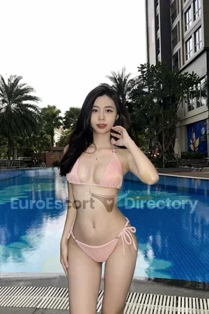 Yumi Euro Escort