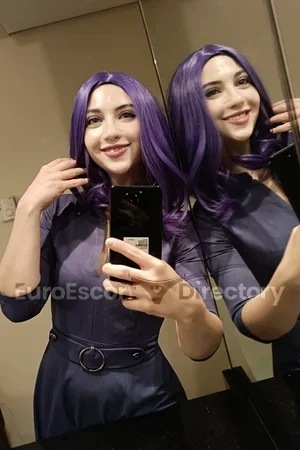 Sandra escort