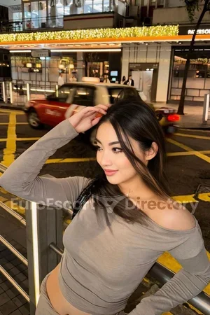Ciara escort