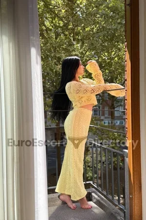 Alina escort