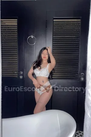 Hani Euro Escort