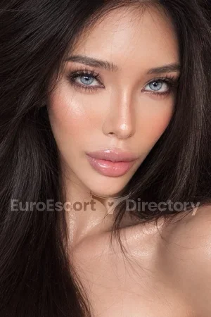 Reina Euro Escort