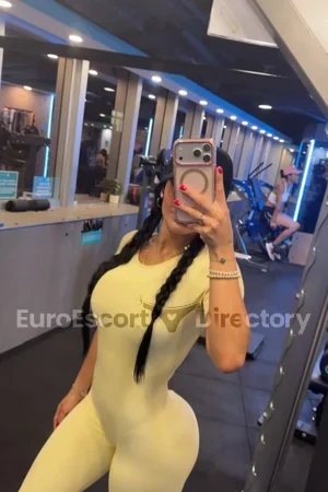 Jennifer Euro Escort