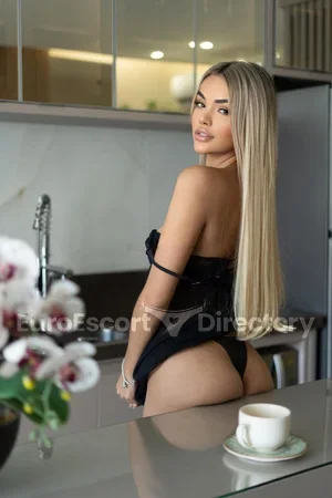 Helene Euro Escort