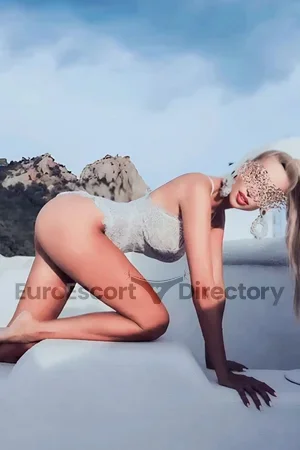Evie Euro Escort