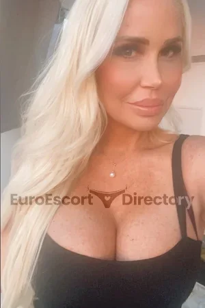 Naomi Euro Escort