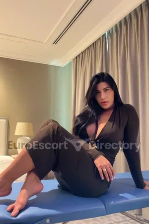 Nysha Masseuse