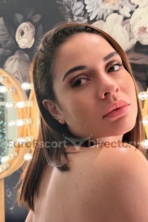 Claire Euro Escort