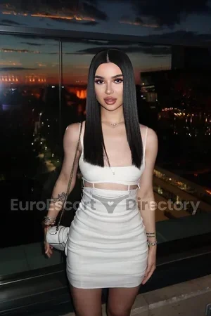 Sonya Euro Escort