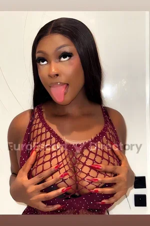 Nina Euro Escort