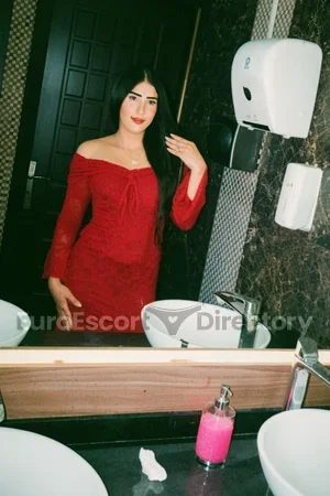 Sophia Euro Escort