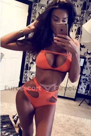 Dolly Euro Escort