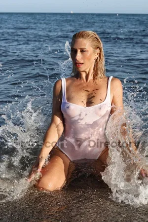 Lucia Euro Escort