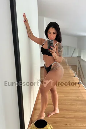 Bia Carvalho