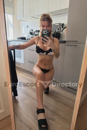 Alisa Euro Escort