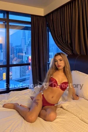 Luna Euro Escort