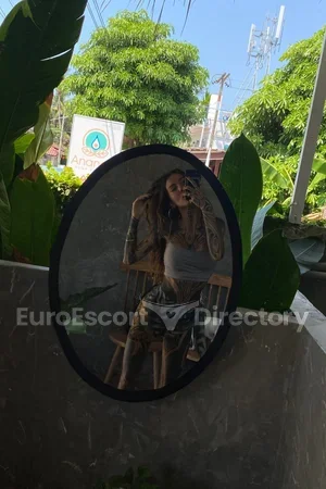 Denise Euro Escort