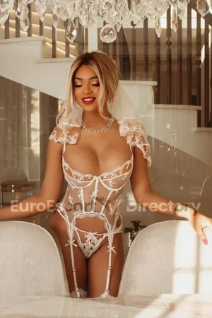 Noa Aliya escort