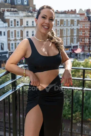 Chloe Euro Escort