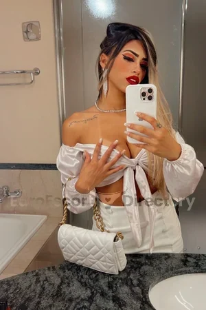 Mia
