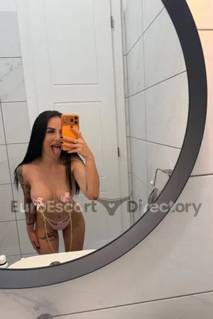 Mia Euro Escort